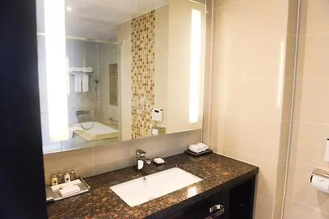 I Square Hotel Gimhae 4*,
